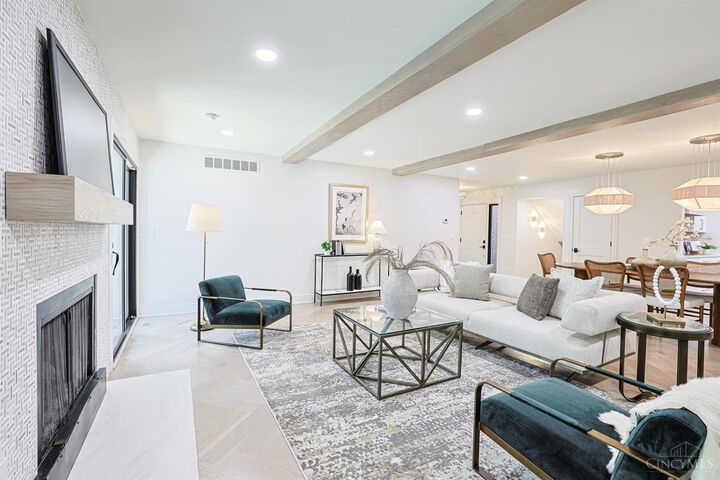 Property Photo:  3488 Forestoak Court  OH 45208 