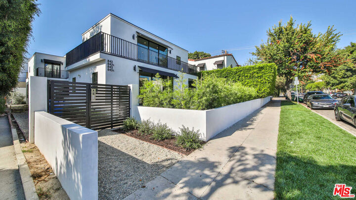 Property Photo: 845 1/2 N Alfred St CA 90069