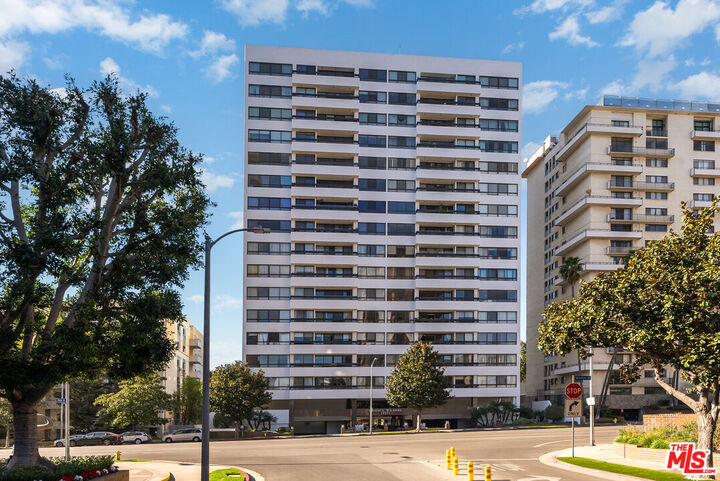 Property Photo:  10551 Wilshire Blvd  CA 90024 