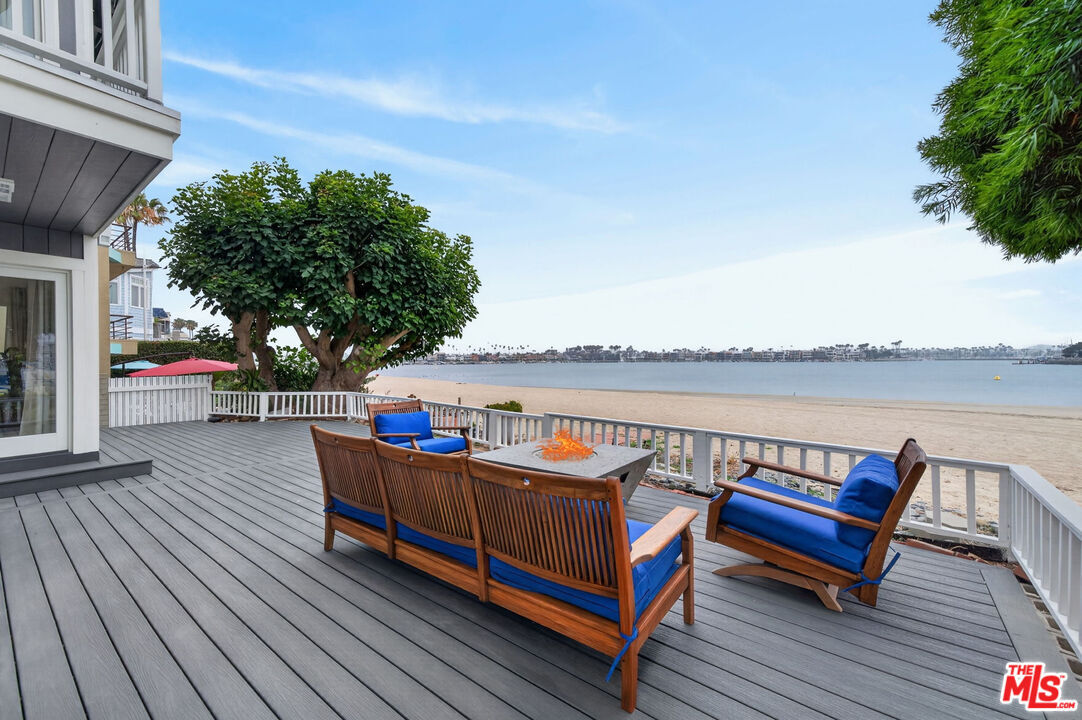 Property Photo:  6819 E Ocean Blvd  CA 90803 