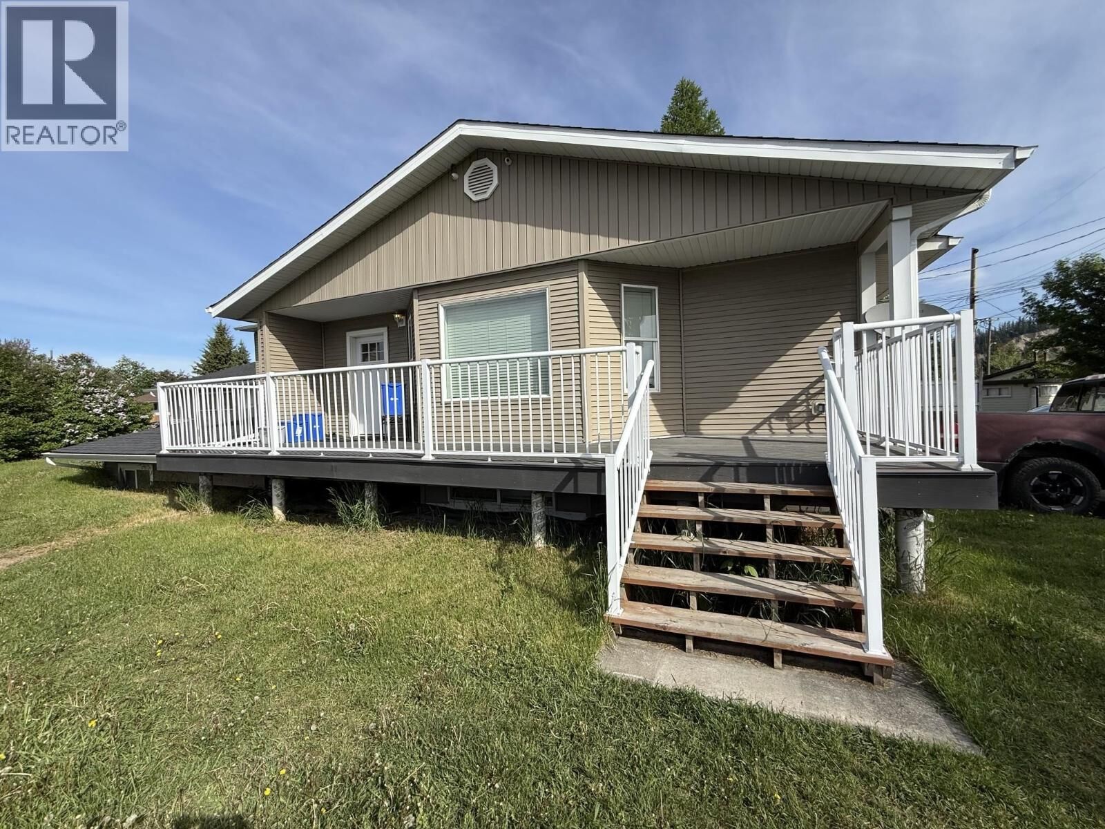 Property Photo: 450 Tofield Street BC V2M 1X8