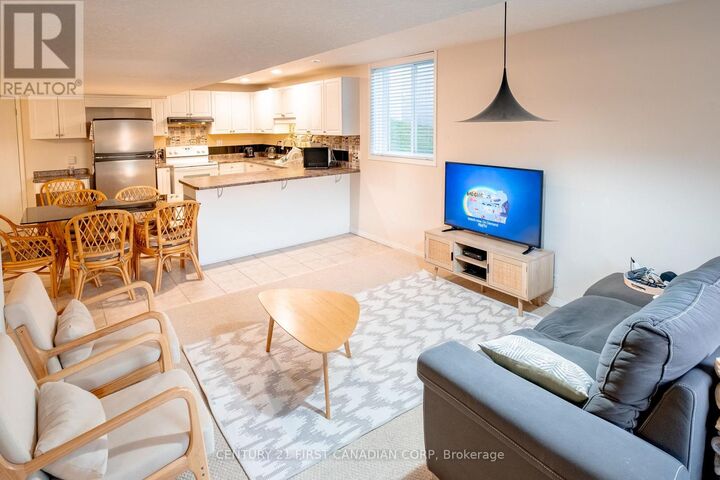 Property Photo:  1841 Foxwood Avenue  ON N6G 0C4 