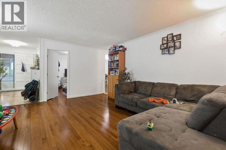 Property Photo: 444 West 49th Avenue 211 BC V5Y 3V4