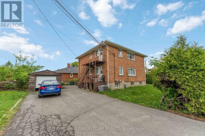 Property Photo:  1086 Apolydor Avenue 3  ON K1H 8A9 