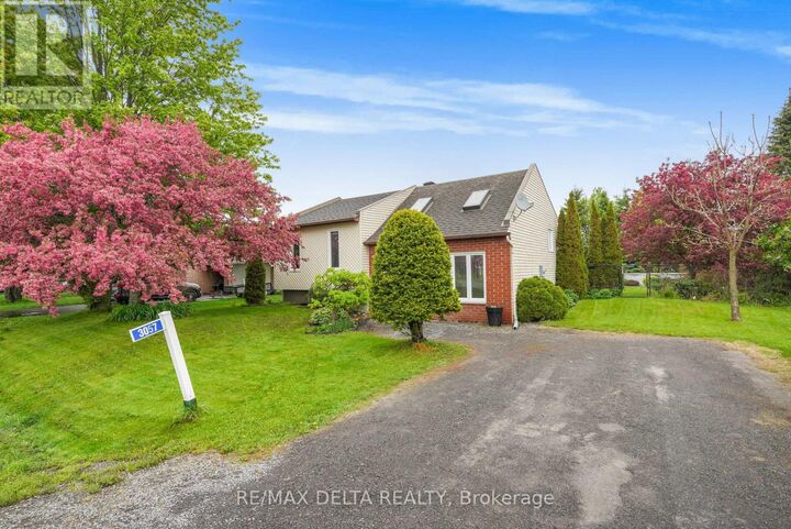 Property Photo:  3057 Carriere Street  ON K0A 2A0 