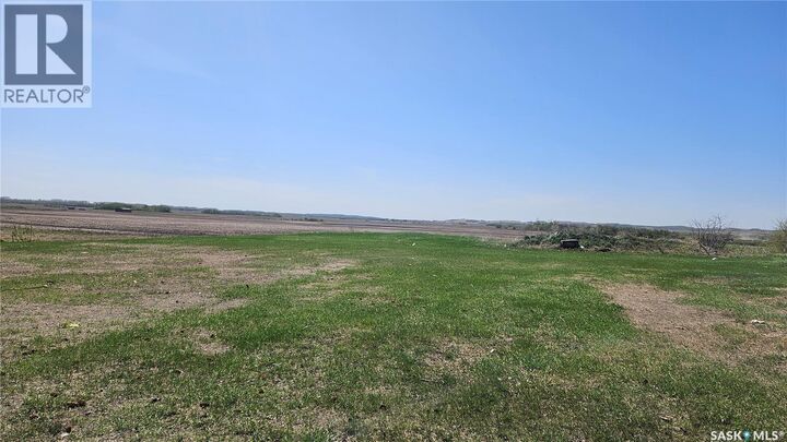 Property Photo:  72 Highway 2  SK S0K 4P0 