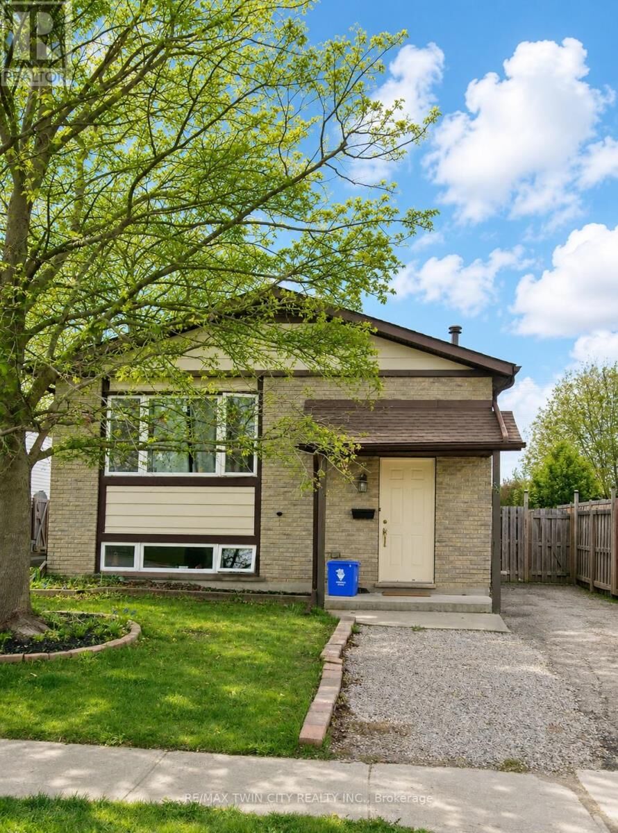 Property Photo: 53 Broken Oak Crescent Basement ON N2N 1N8