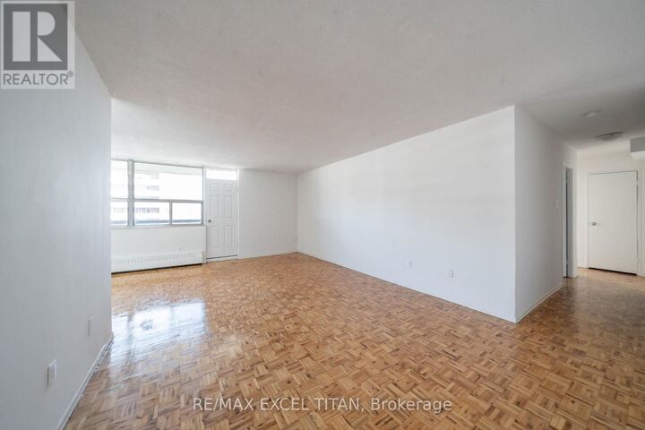Property Photo:  5 Glamorgan Avenue 914  ON M1P 4P1 