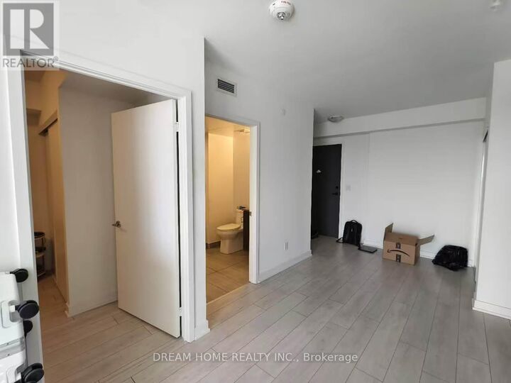 Property Photo: 2031 Kennedy Road 3012 ON M1T 0B8