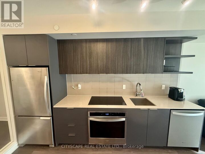 Property Photo:  6 Sonic Way N701  ON M3C 0P1 