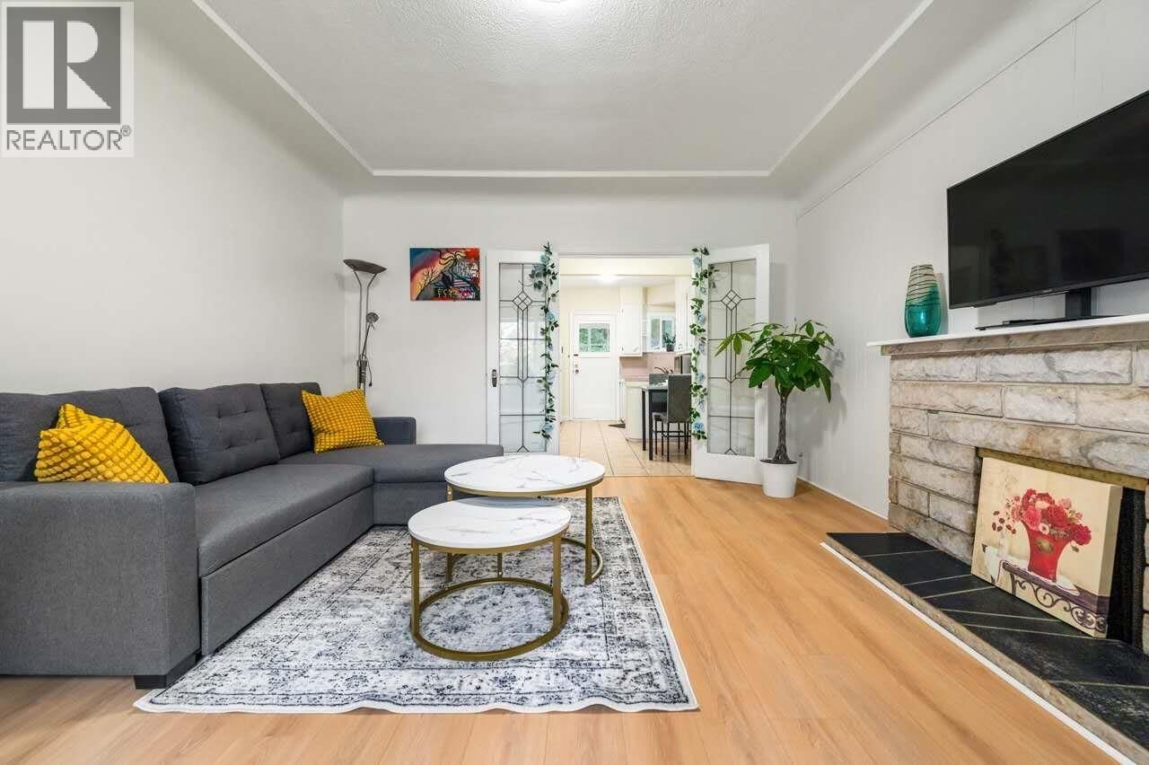 Property Photo:  2075 E 44th Ave  BC V5P 1N1 