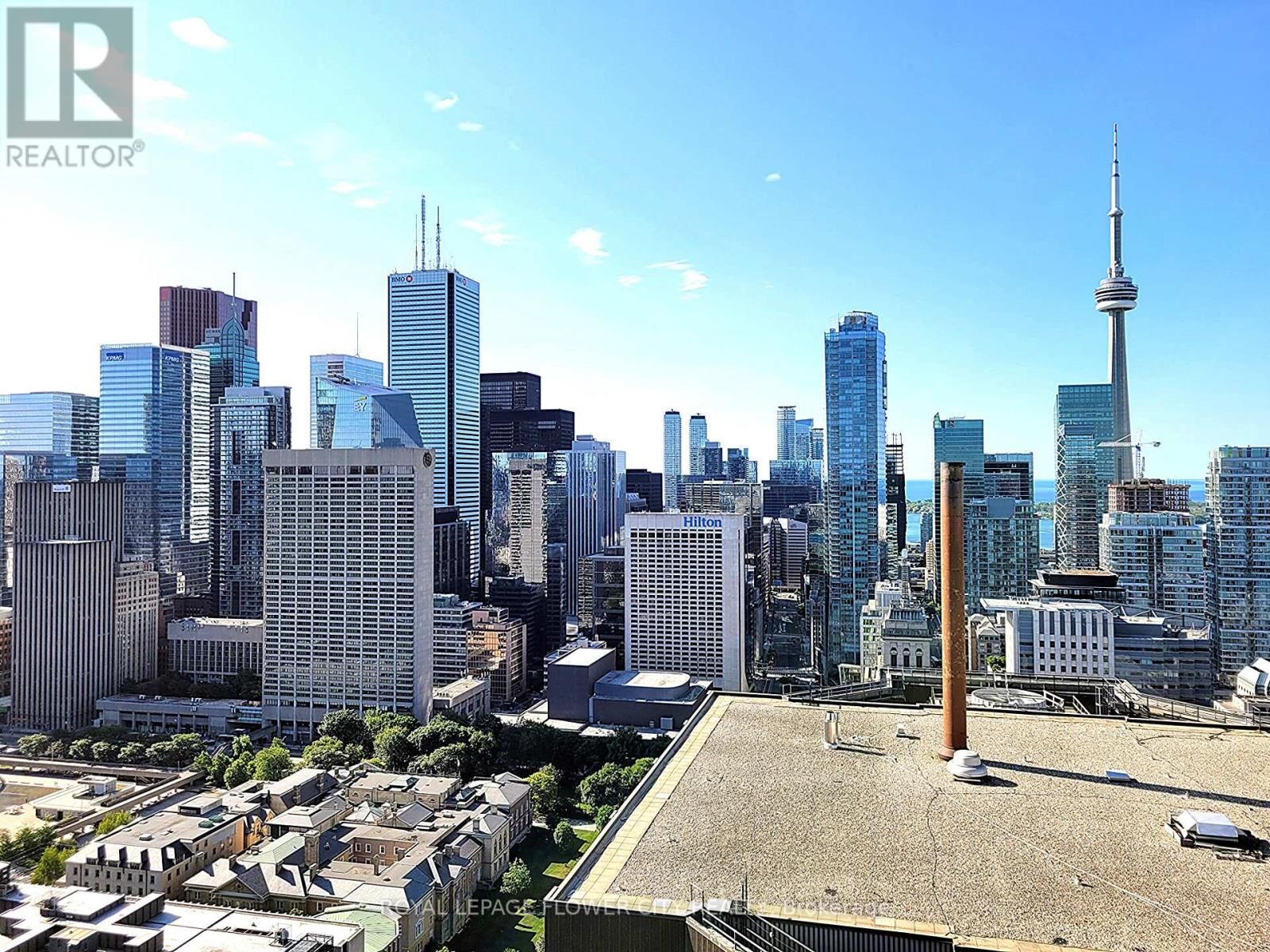 Property Photo:  426 University Avenue 4007  ON M5G 1S9 