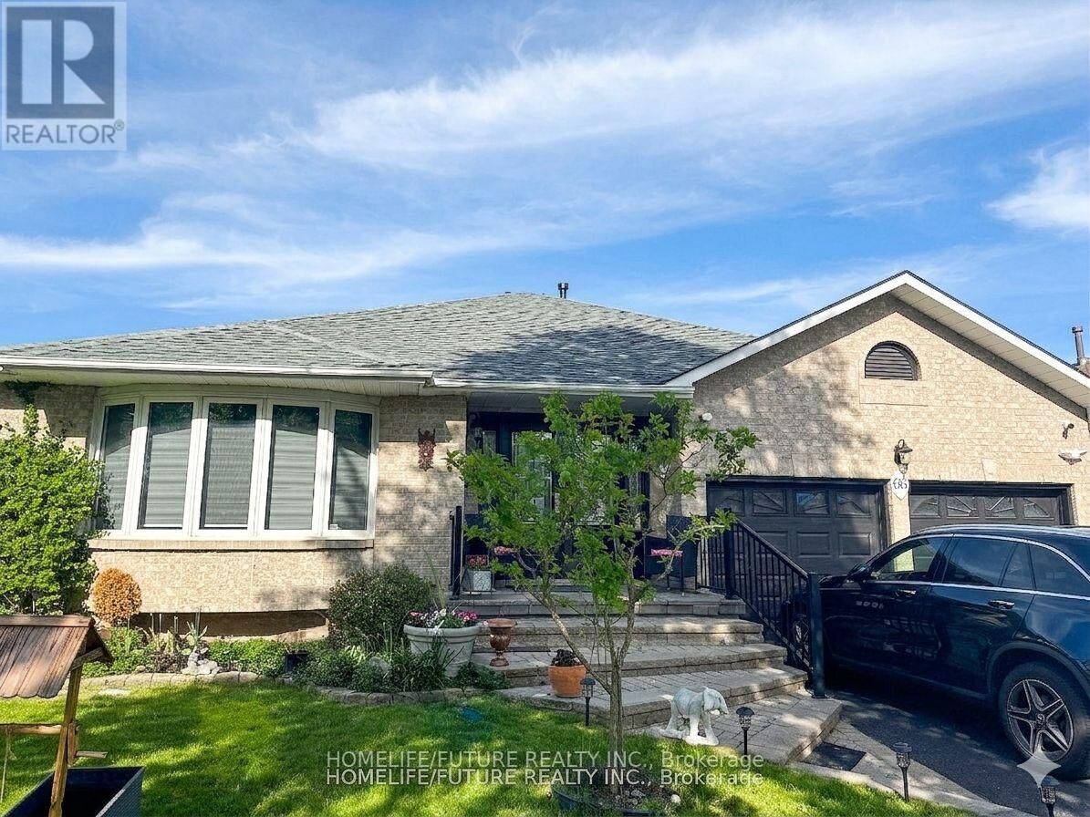 Property Photo: 66 Inglewood Place Bsmt ON L1N 8Z8