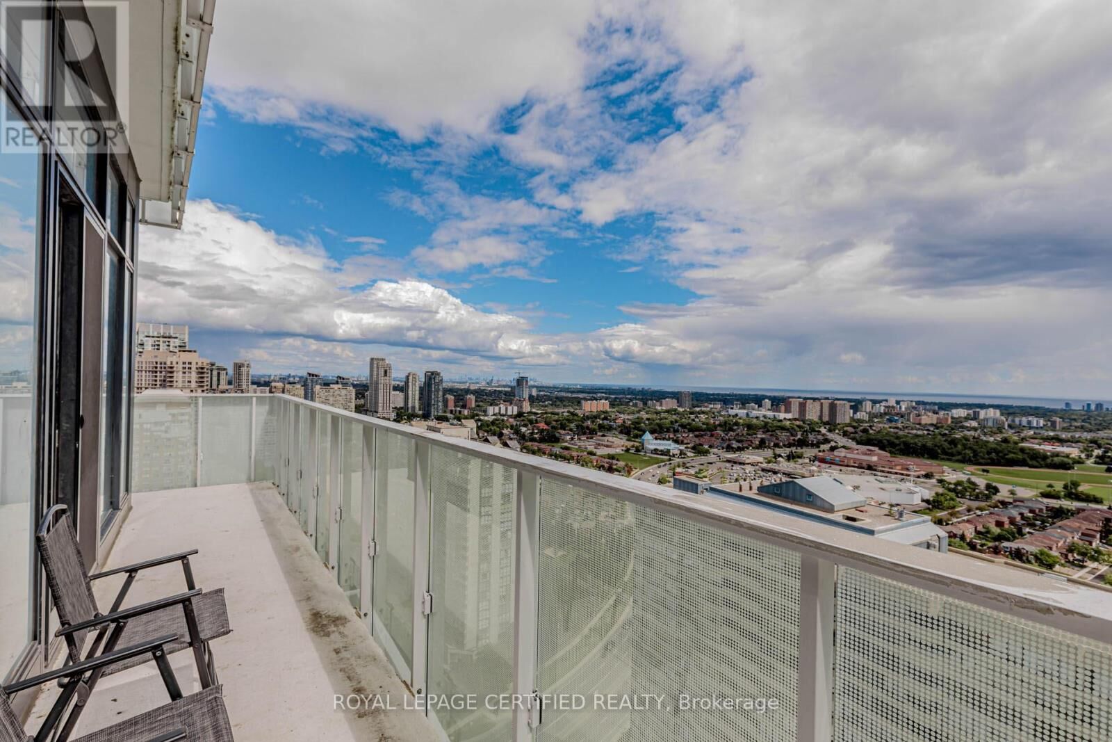 Property Photo:  3883 Southwest Quartz Road 2503  ON L5B 0M4 