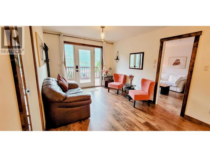 Property Photo: 6421 Sunshine Drive BC V1L 6S1