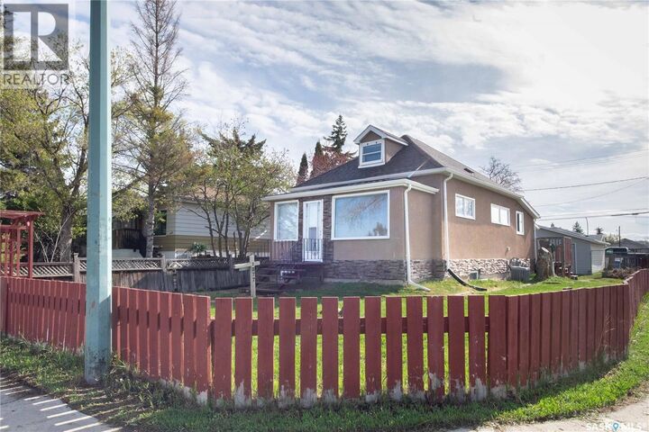 Property Photo:  1077 Broder Street  SK S4N 3P8 