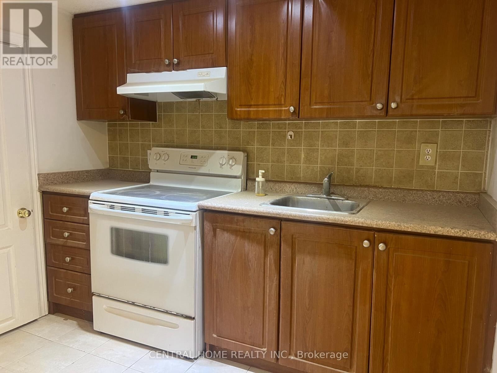 Property Photo: 20 Goulding Avenue Bsmt ON M2M 1K9