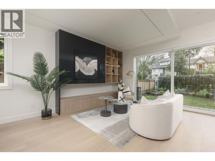Property Photo:  3232 West 38th Avenue 1  BC V6N 2X6 
