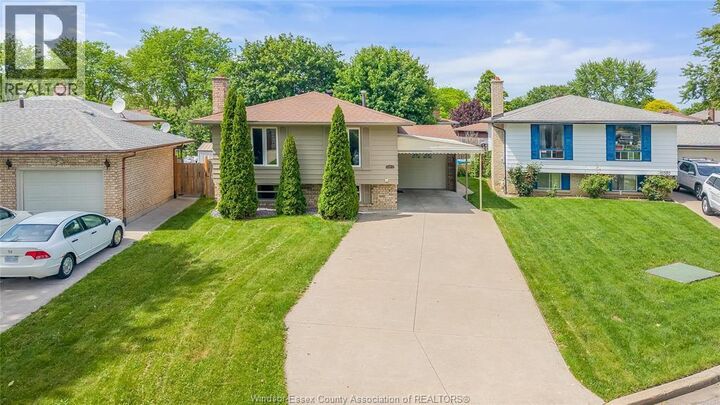Property Photo: 10572 Palms ON N8R 2E8