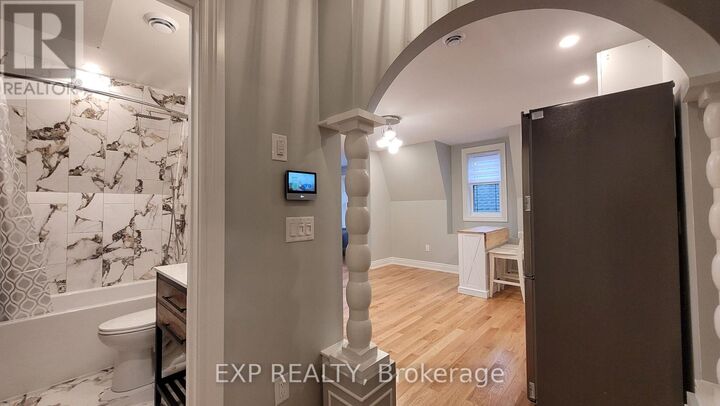 Property Photo:  157 James Street 301  ON K1R 5M4 