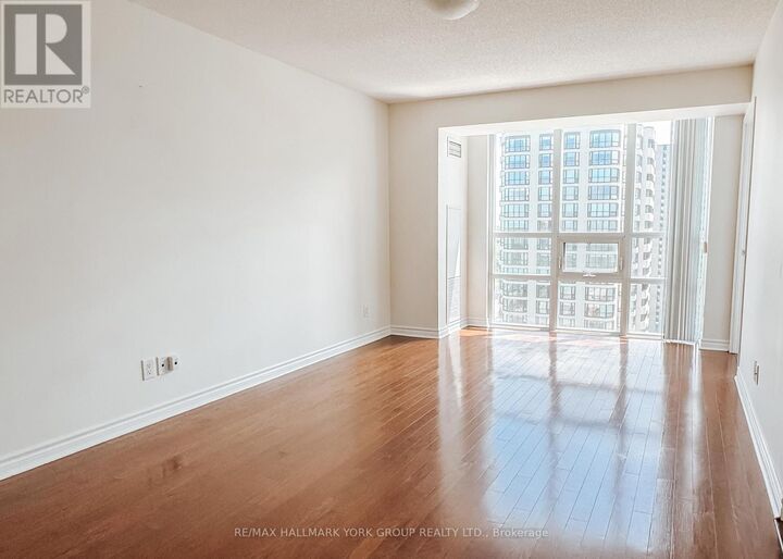 Property Photo: 35 Hollywood Avenue 2109 ON M2N 0A9