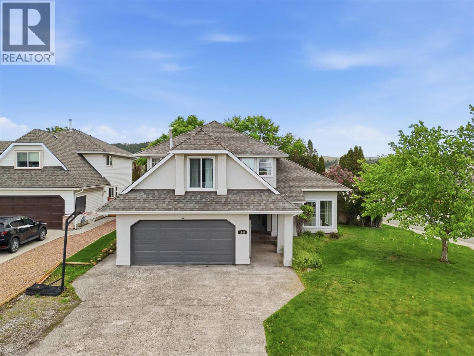 Photo de la propriété:  1948 Sheffield Way  BC V2E 2M2 