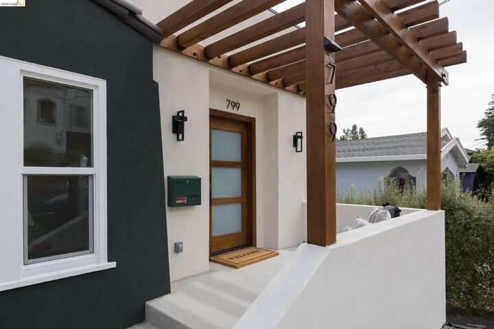 Property Photo:  799 Santa Ray Ave  CA 94610 