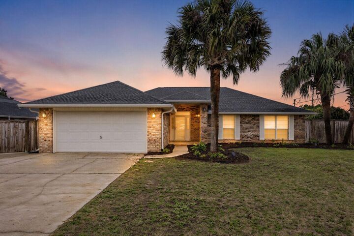 Property Photo: 4863 Traxx Street FL 32536