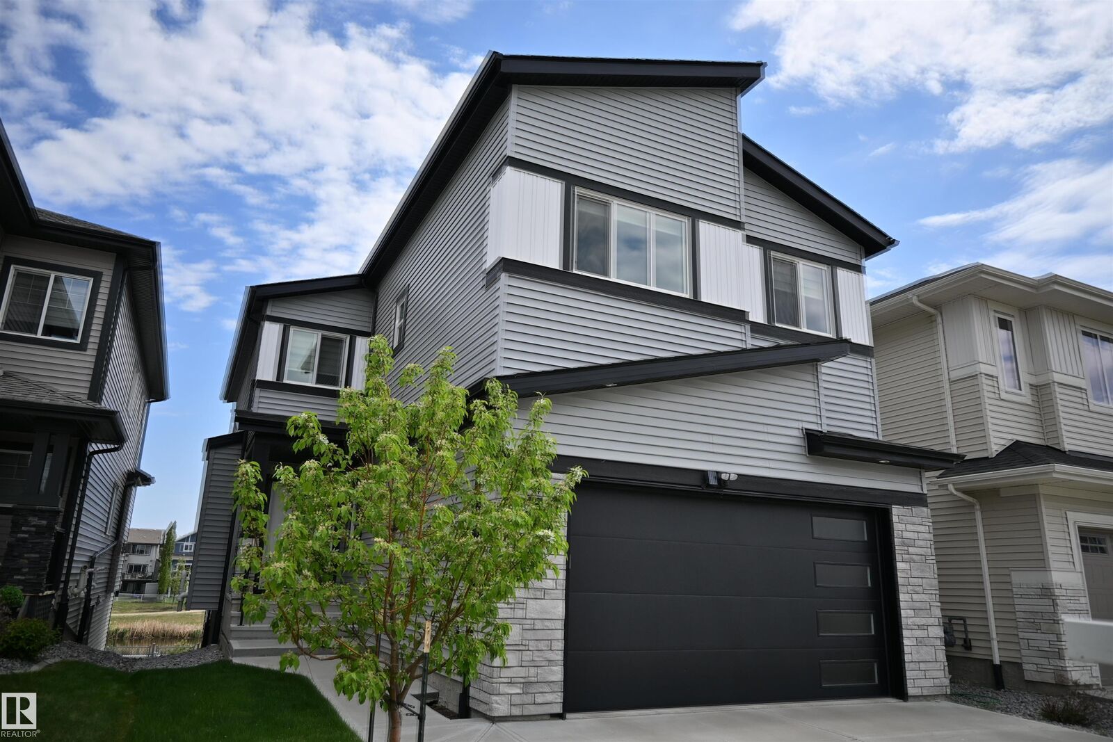 Property Photo:  9831 223 Street NW  AB T5T 7B6 