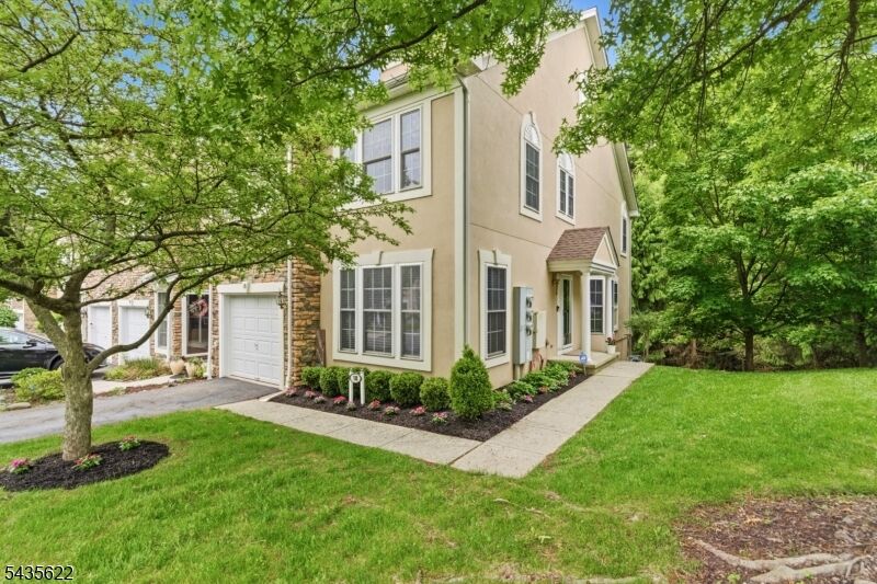 Property Photo:  18 Birchwood Ln  NJ 07508 