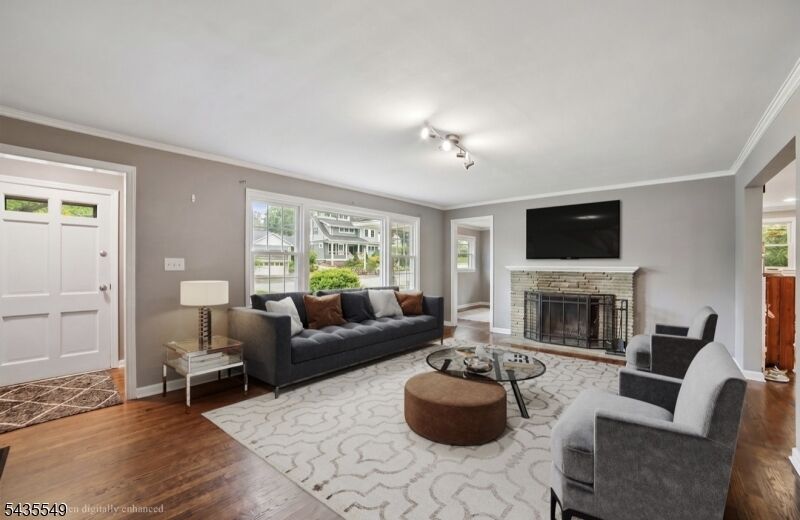 Property Photo:  31 Albright Cir  NJ 07940 