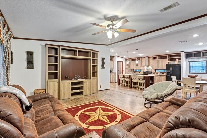 Property Photo: 271 Shoreline Drive TX 77320