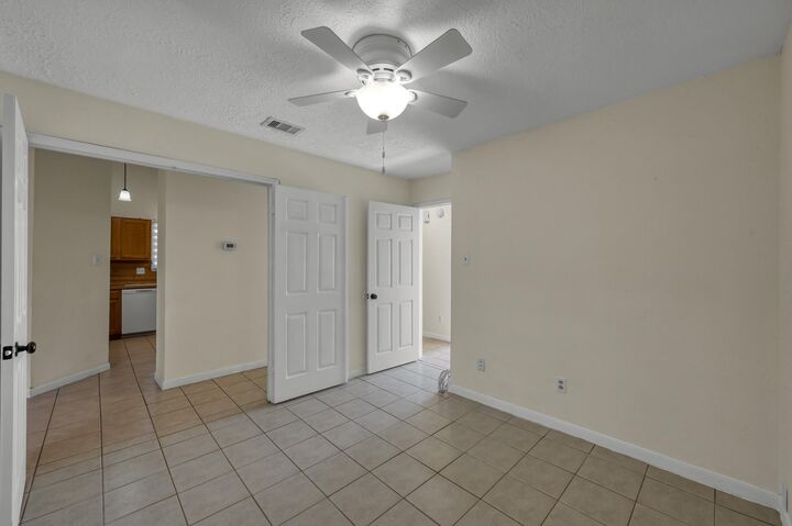 Property Photo: 3012 Walnut Springs Drive TX 77449