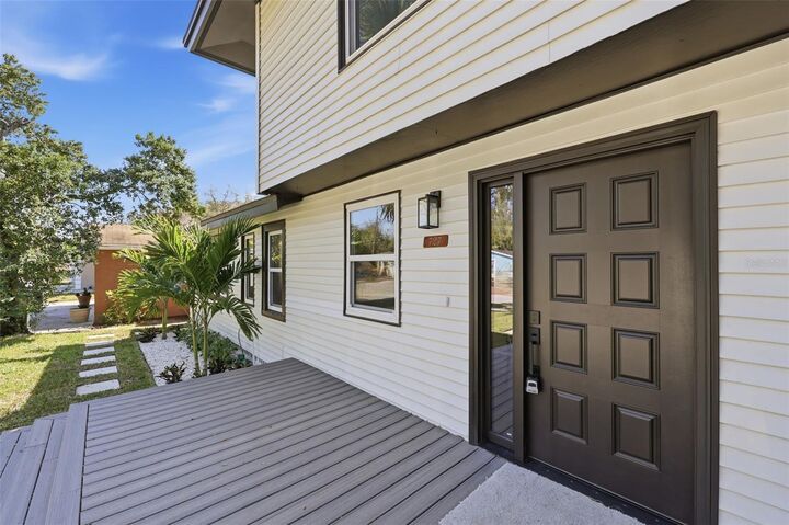 Property Photo: 727 16th Ave NW FL 33770