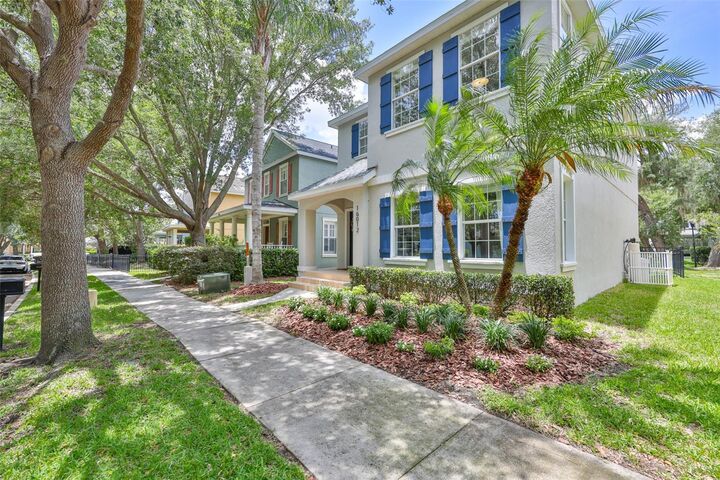 Property Photo:  16012 Loneoak View Drive  FL 33547 