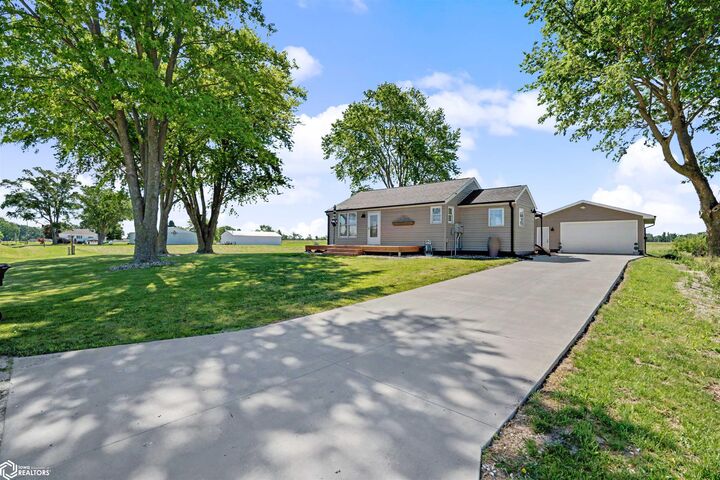 Property Photo: 5403 150th Street IA 52601