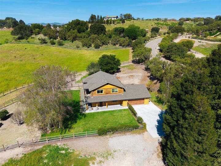 Property Photo:  1665 Corbett Highlands Place  CA 93420 