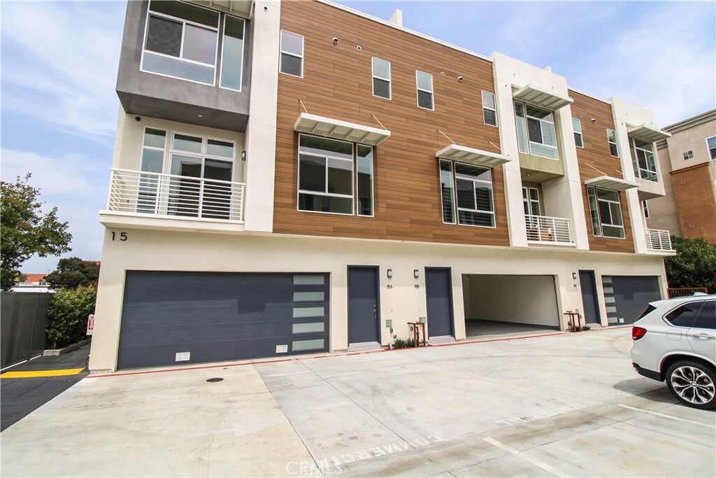 Property Photo: 15 S Chapel B CA 91801
