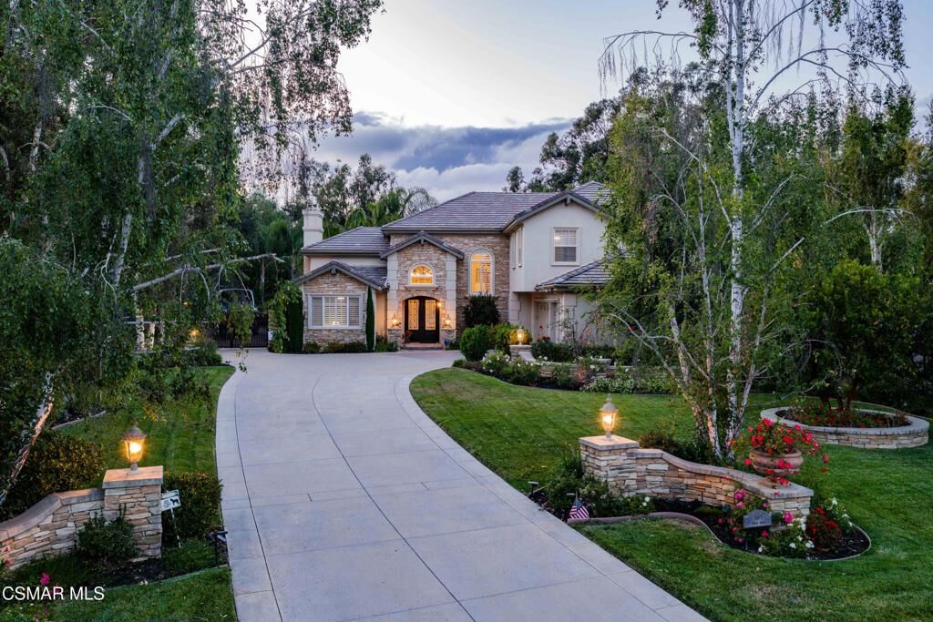 Property Photo:  669 Noble Road  CA 93065 