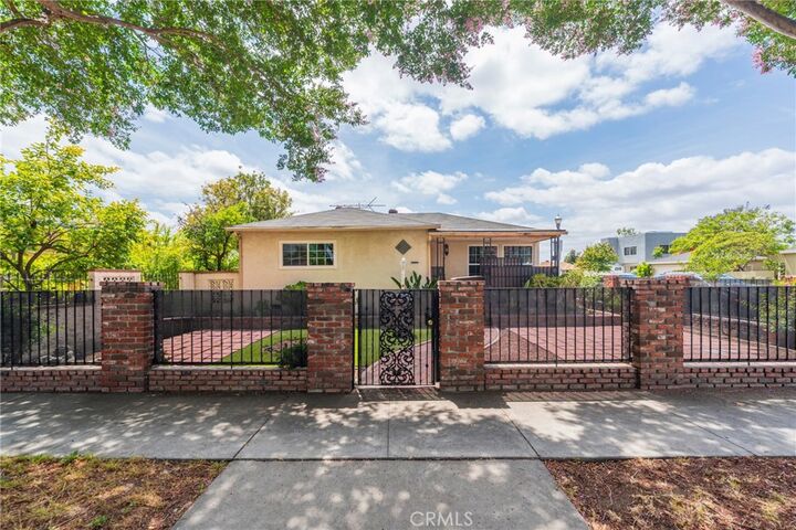 Property Photo:  601 S Helena  CA 92805 