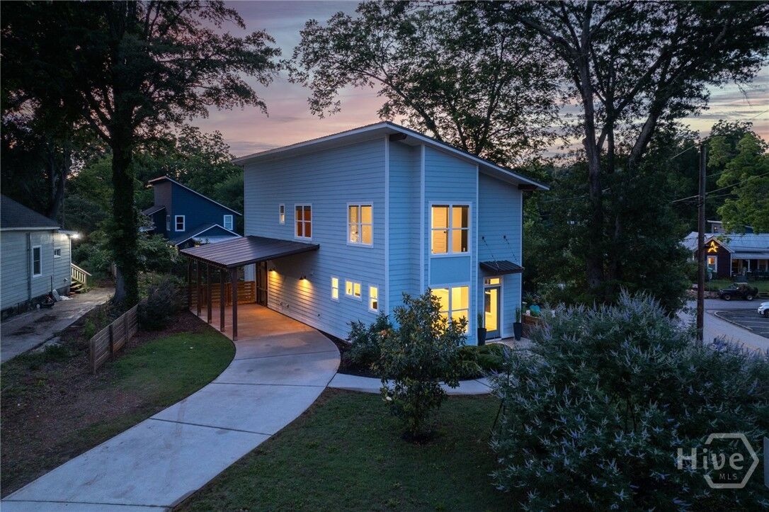 Property Photo: 1322 W Hancock Avenue GA 30606