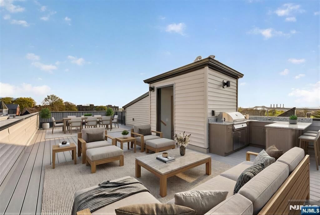 Property Photo:  126 De Kalb Avenue 3  NJ 07306 