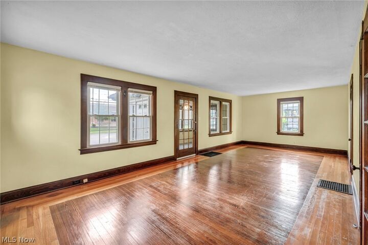 Property Photo: 6504 Som Center Road OH 44139