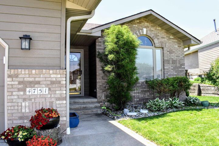 Property Photo:  4751 Birch Way  IA 51106 