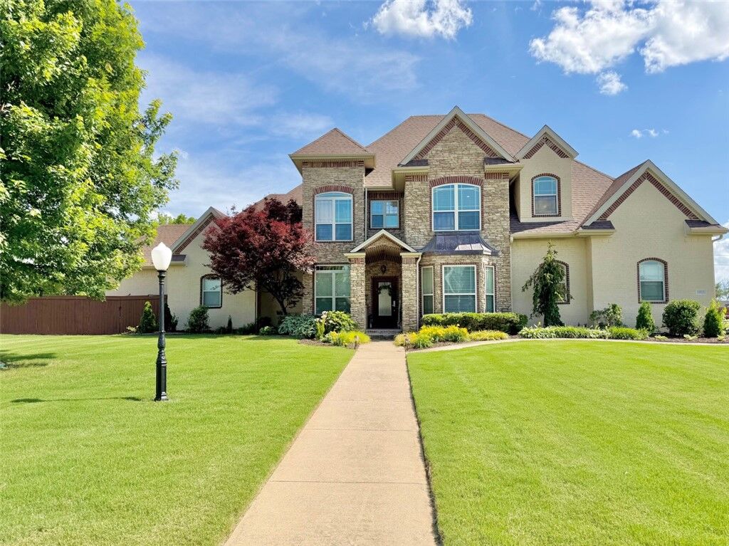 Property Photo:  1921 Wilkes Avenue  AR 72762 