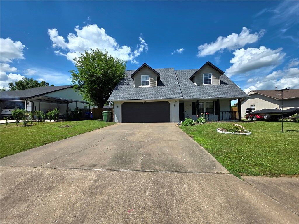 Property Photo:  2705 W Sunset Drive  AR 72756 