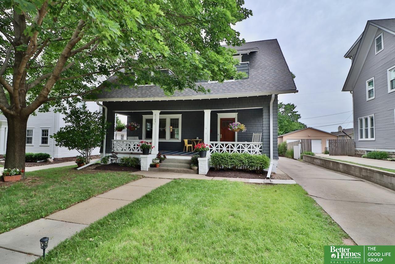 Property Photo:  5105 Cuming Street  NE 68132 