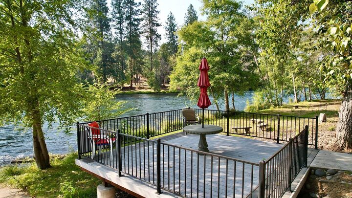 Property Photo: 234 Penny Lane OR 97539