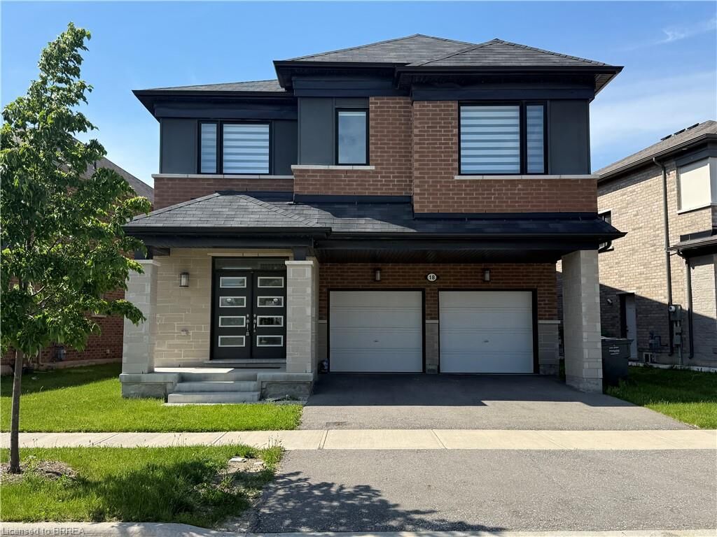 Property Photo:  18 Dolucci Crescent  ON L7A 5E9 