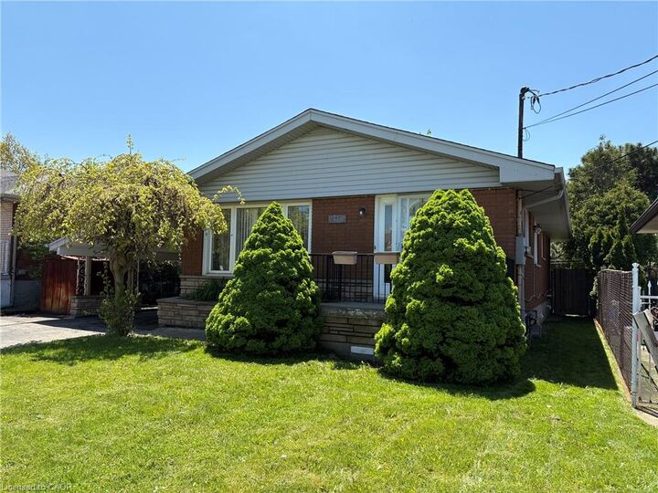 Property Photo:  231 Limeridge Road W  ON L9C 2C4 